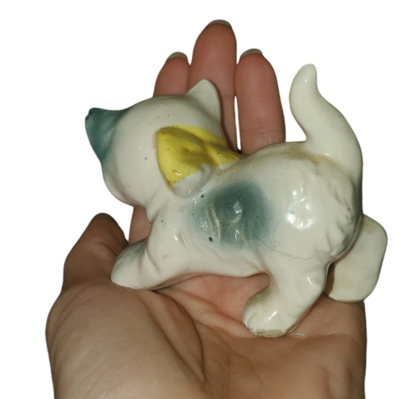 Vintage grey and white kitty figurine - Picture 2 of 3